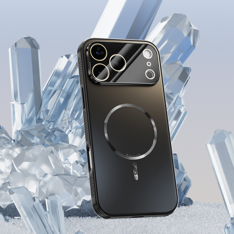 CrystalLuxe MagSafe Case – Fashionable Shine & Durable Defense